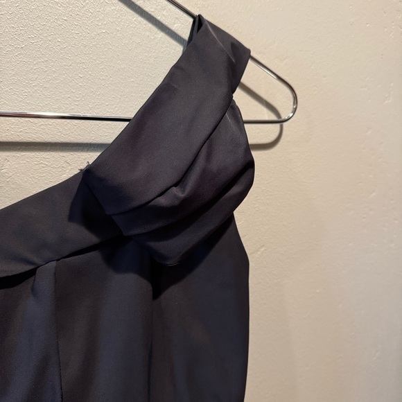 Chloe NWT New Black Asymmetrical One-Shoulder Cocktail Dress with Silver Trim - Picture 6 of 16